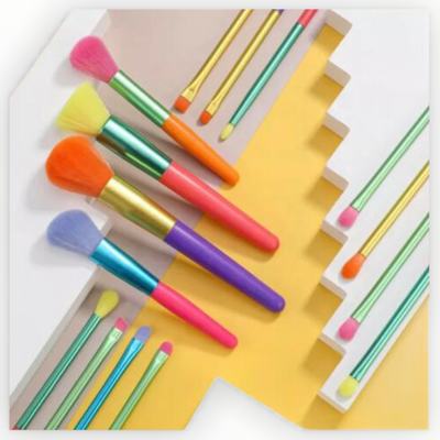 Colorful 15 piece brush set